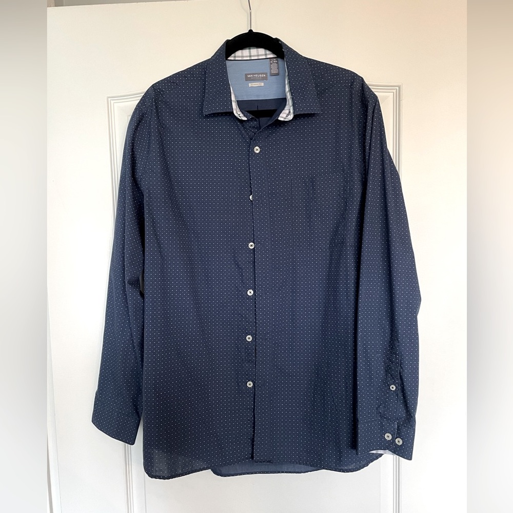 Mens Button down shirt Size L